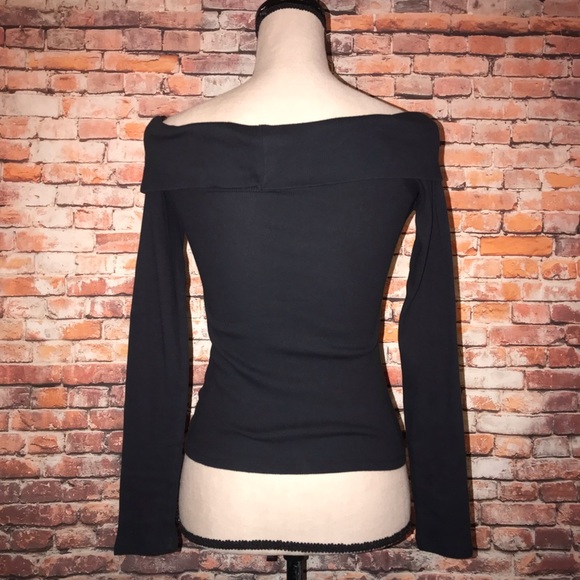 Hollister Cross Wrap Long Sleeve - Picture 3 of 8